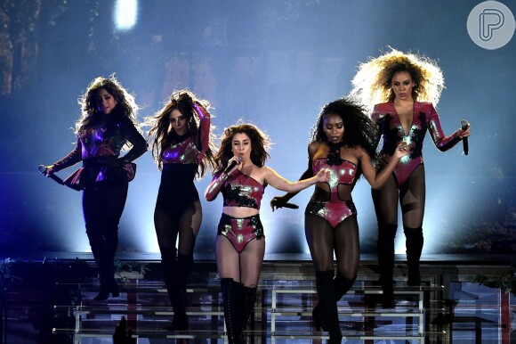 O grupo Fifth Harmony cantou um de seus maiores sucessos, a música 'Work From Home', no Billboard Music Awards 2016