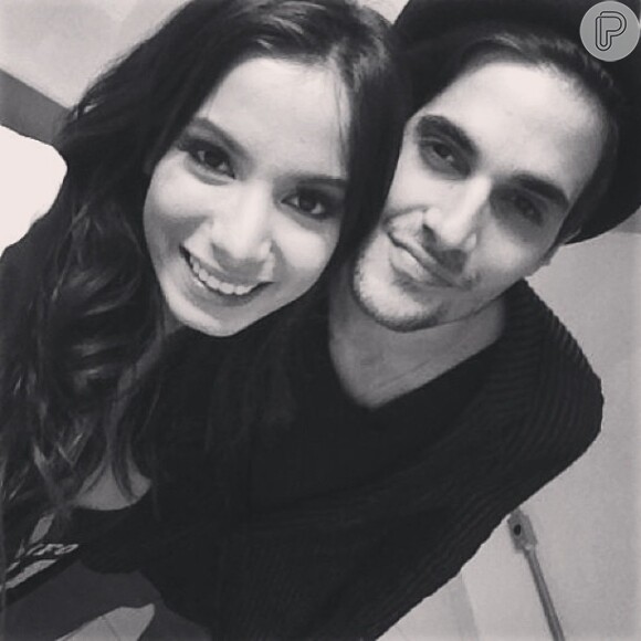Fiuk apareceu ao lado de Anitta em uma foto publicada pela funkeira em seu Instagram. Ela gravou uma participação no programa que ele apresenta na MTV, 'Coletivation'
