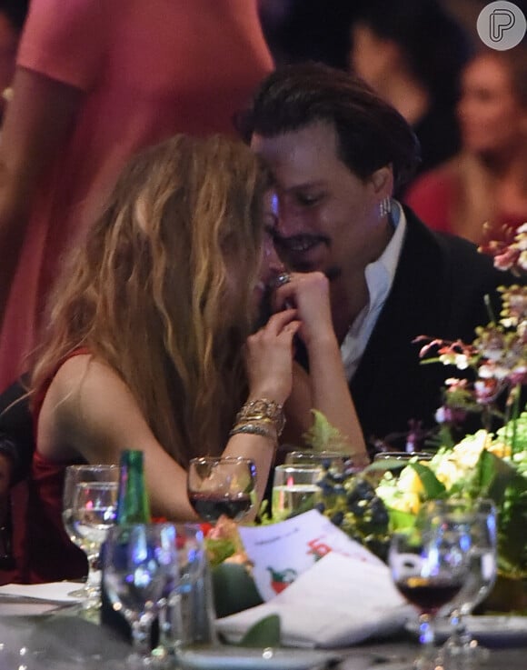 Johnny Depp e Amber Heard se casaram em janeiro de 2015 em uma cerimônia discreta na casa do astro