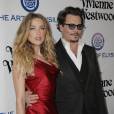 Johnny Depp e Amber Heard estavam casados há cerca de 1 ano e 4 meses