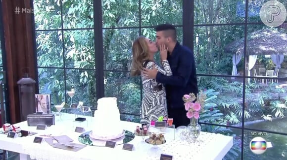 André Marques e Cissa Guimarães trocam alianças e se beijam no 'Mais Você' desta quinta-feira, 26 de maio de 2016
