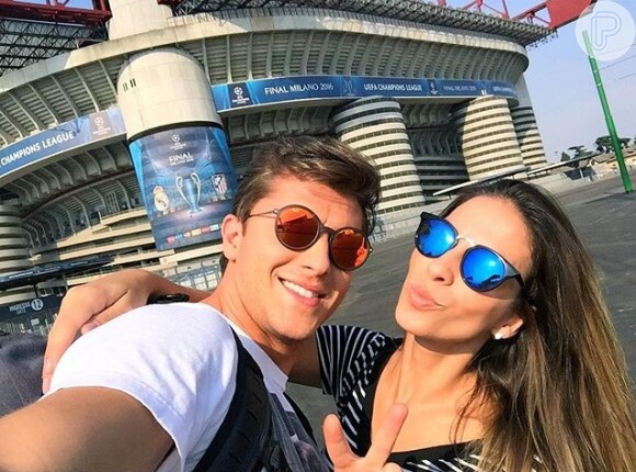 Klebber Toledo postou fotos ao lado de Juliana Despirito, ex-namorada de Henri Castelli, na Itália: 'Mais uma juntos, parceira'