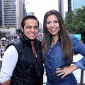 Thammy Miranda aparece mais barbudo e com a namorada na Parada do Orgulho LGBT