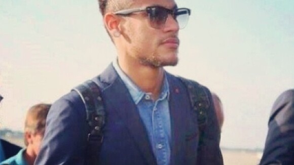 Neymar muda de visual: jogador exibe novo corte de cabelo e bigodinho