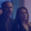 Lili (Vivianne Pasmanter) e Germano (Humberto Martins) ficam chocados com a cena de Cassandra (Juliana Paiva) de lingerie no evento