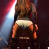 Em Goiânia, Anitta causou ao provocar o público abusando das coreografias sensuais