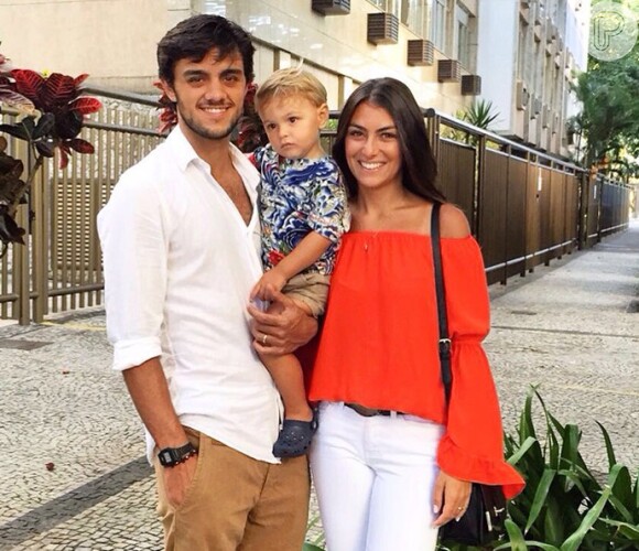 Felipe Simas contou que quer descansar e focar na família após fim de 'Totalmente Demais'