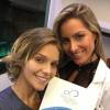 Isabella Santoni posa com a médica endocrinologista Fernanda Pedrosa, responsável pelo programa de emagrecimento que tem por objetivo deixá-la com percentual de gordura igual a de um atleta