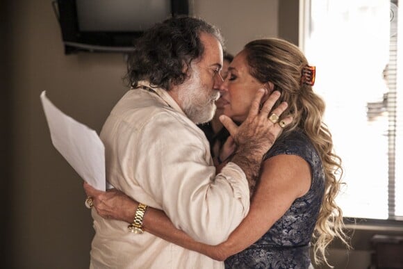 Susana Vieira considera Tony Ramos o melhor para se trabalhar, mas elegeu Cauã Reymond como o galã que 'adoraria beijar'