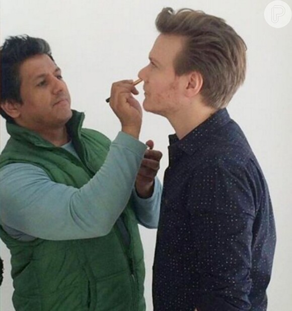 Michel Teló e a mulher, Thais Fersoza, fizeram um ensaio gestante juntos nesta quinta-feira, 2 de junho de 2016