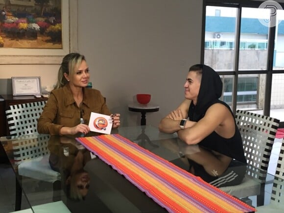 Biel falou sobre namoro relâmpago com youtuber Flávia Pavanelli no programa da Eliana: 'Uma precipitação'