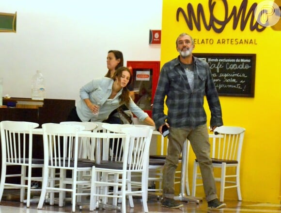 Paolla Oliveira e Rogério Gomes, o Papinha, deixam cafeteria em shopping da Zona Sul do Rio