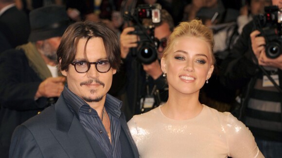 Johnny Depp teve ataque de raiva com Amber Heard:'Travesseiro coberto de sangue'