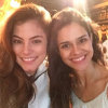 Bruna Hamu e Ariane Botelho posam juntas nos bastidores: elas serão irmãs na trama