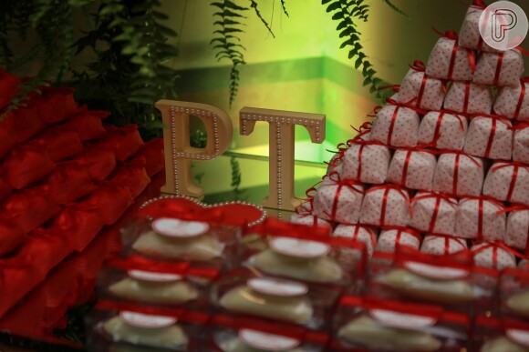 Detalhe da decoração do casamento de Pepê com Thalyta Santos