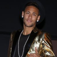 Neymar se desculpa após desabafo com palavrões: 'Faltei com respeito a todos'