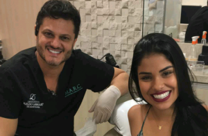 Ex-BBB Munik coloca aparelho dentário invisível de R$ 9 mil: 'Questão estética'