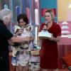Regiane Alves ganhou presentes para seu bebê no palco do 'Encontro com Fátima Bernardes'