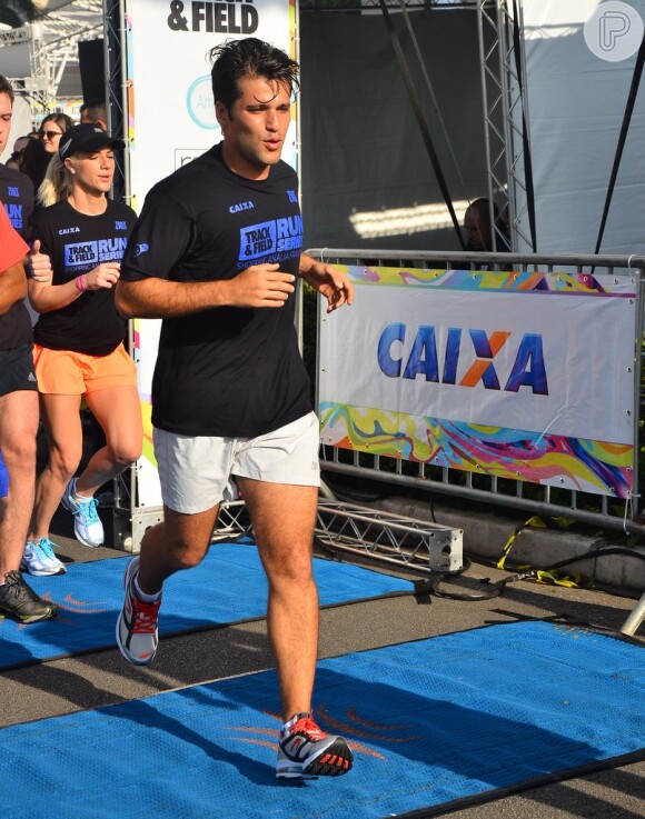 Bruno Gagliasso corre no evento Track&Field Run Series, em São Paulo