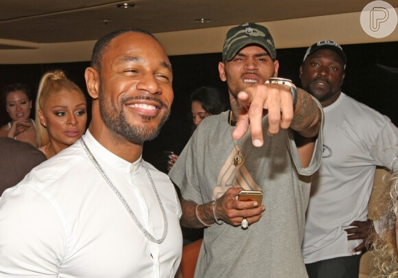 Após agredir Rihanna, Chris Brown é acusado de bater em empresário