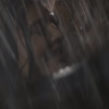No vídeo 'Come And See Me', divulgado nesta quinta-feira, 23 de junho de 2016, mostra a dupla trocando beijos na chuva
