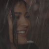Kylie Jenner protagoniza novo clipe de PartyNextDoor e troca beijos com o rapper na chuva