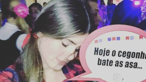 Camila Queiroz e Klebber Toledo se divertem em festa junina de 'Êta Mundo Bom!'