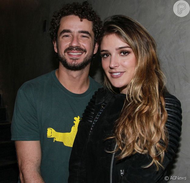 Rafa Brites anunciou que está grávida do primeiro filho com Felipe Andreoli, nesta sexta-feira, 1 de julho de 2016
