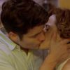 Ana (Vanessa Gerbelli) e Tito (Guilherme Leicam) se aproximam acabam se beijando, no capítulo de segunda-feira, dia 11 de julho de 2016, na novela 'Malhação: Seu Lugar no Mundo'