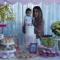 Deborah Secco faz festa junina para celebrar 7 meses da filha, Maria Flor. Fotos