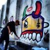 Justin Bieber publica uma série de fotos grafitando muro de outros lugares