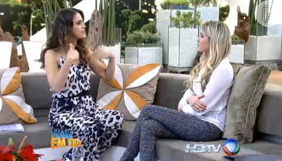 Bárbara Evans foi entrevistada por Cris Flores, no 'Hoje em Dia'
