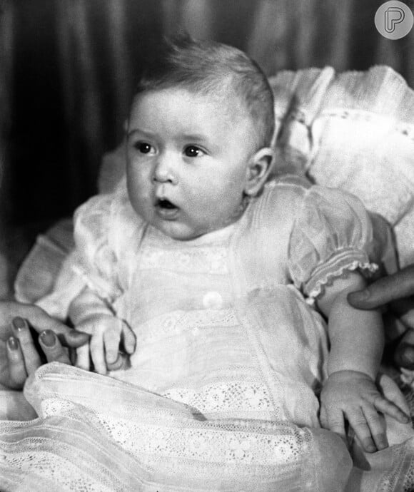 Príncipe Charles é o filho mais velho da rainha Elizabeth II da Ingleterra