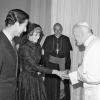 Charles e Diana foram recebidos pelo Papa João Paulo II no Vaticano, em 29 de abril de 1985