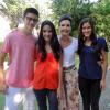 Fátima Bernardes recebe visita dos filhos, Vinícius, Laura e Beatriz, nos bastidores do seu programa