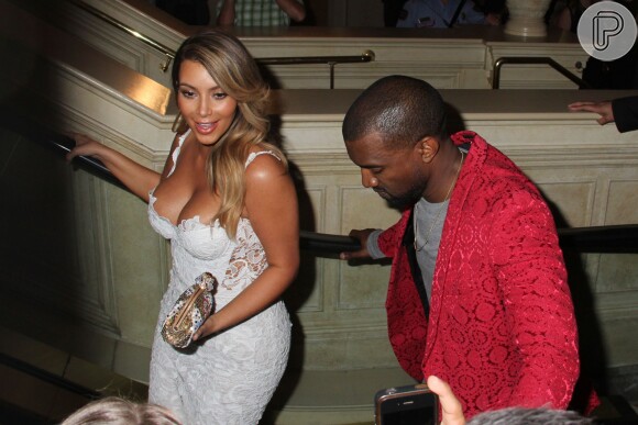 Kim Kardashian e Kanye West devem se casar no ano de 2014