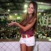 A jovem Catarina Migliorini foi destaque no Carnaval carioca de 2013 desfilando pela Mangueira, após ganhar fama nacional leiloando a sua virgindade