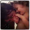 Fábio Assunção postou uma foto carinhosa com a filha, ella felipa, no dia do aniversário de 2 anos da menina, em 9 de maio de 2013
