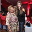 Alcione comemora 66 anos com gafieira e presença de Cristiana Oliveira