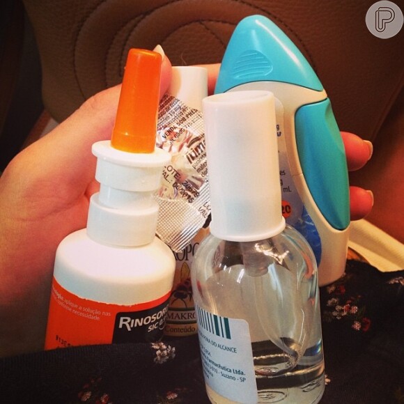 Bruna Marquezine publica fotos de remédios no Instagram