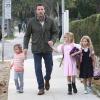 Ben Affleck, o diretor de 'Argo' - que está em cartaz no Brasil -, buscou a filha mais velha Violet na escola, em Los Angeles