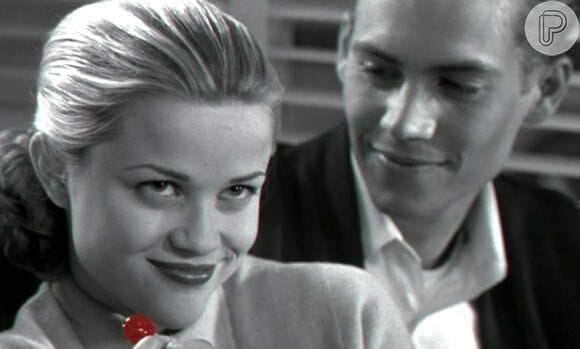 Em 1998, Paul Walker começava a ganhar as telas de cinema. Na época, ele contracenou com a atriz Reese Witherspoon em 'A Vida em Preto e Branco'