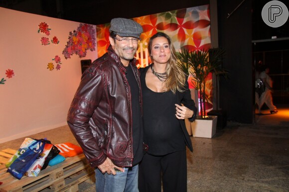 Luciano Szafir e Luhanna Melloni estiveram no Fashion Rio, em novembro deste ano, quando ela estava grávida de 36 semanas