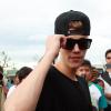 Justin Bieber chegou ao país neste dia 10 em um vôo especial e seguiu direto para o local onde encontrou as vítimas