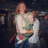 Gisele Bündchen desembarcou em São Paulo com a sua filha, Vivian Lake, de 1 aninho, nesta terça-feira, 10 de dezembro de 2013