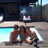 Bruno De Luca posta uma foto na piscina com Ione Lima, irmã de Ronaldo, no Uruguai