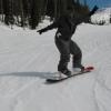 Paula Morais mostra equilíbrio praticando snowboarding
