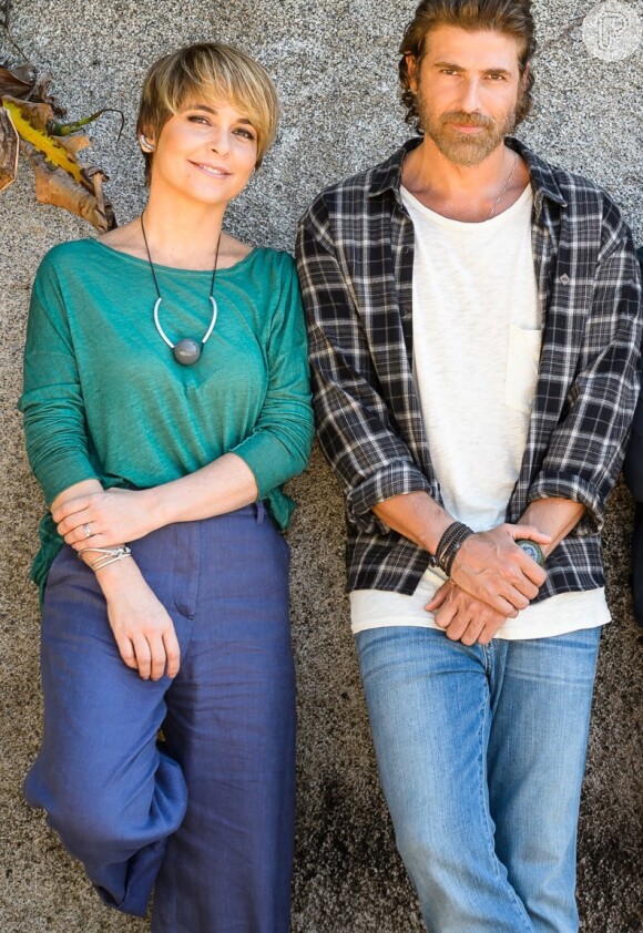 Pedro (Raynaldo Gianecchini) e Helô (Claudia Abreu) se reencontraram depois de 20 anos sem se ver, na novela 'A Lei do Amor'