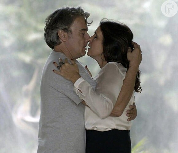 Rebeca (Malu Mader) propõe que Aparício (Alexandre Borges) seja seu amante, na novela 'Haja Coração'