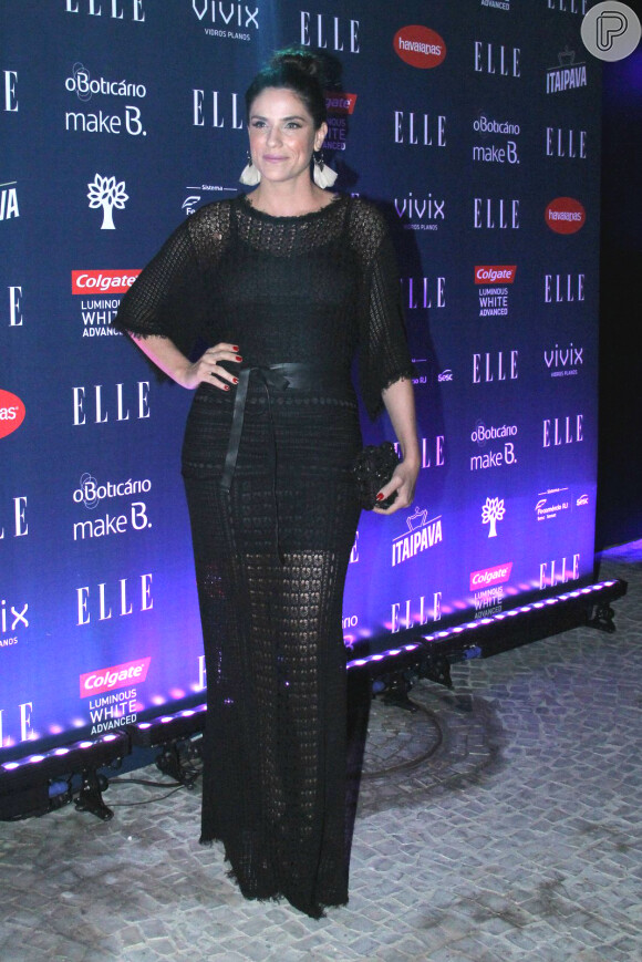 Rafaela Mandelli apostou em um look total black Animale Brasil para o desfile do 'Elle Fashion Preview', no AquaRio, novo ponto turístico do Rio de Janeiro, na noite desta terça-feira, 11 de outubro de 2016